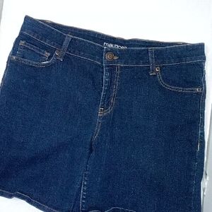 Dark wash blue stretchy Jean shorts